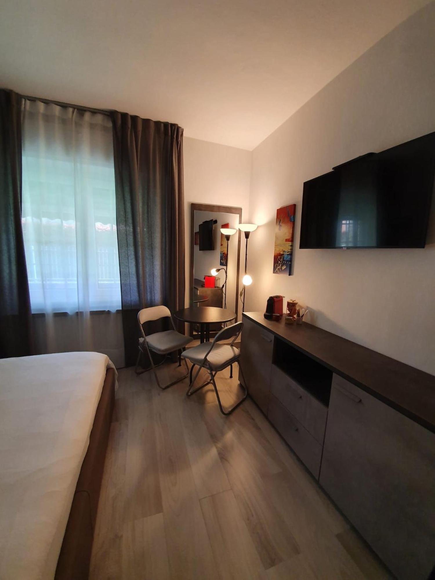 Отель Bergamo - La Casa Di Gianna Нембро Экстерьер фото