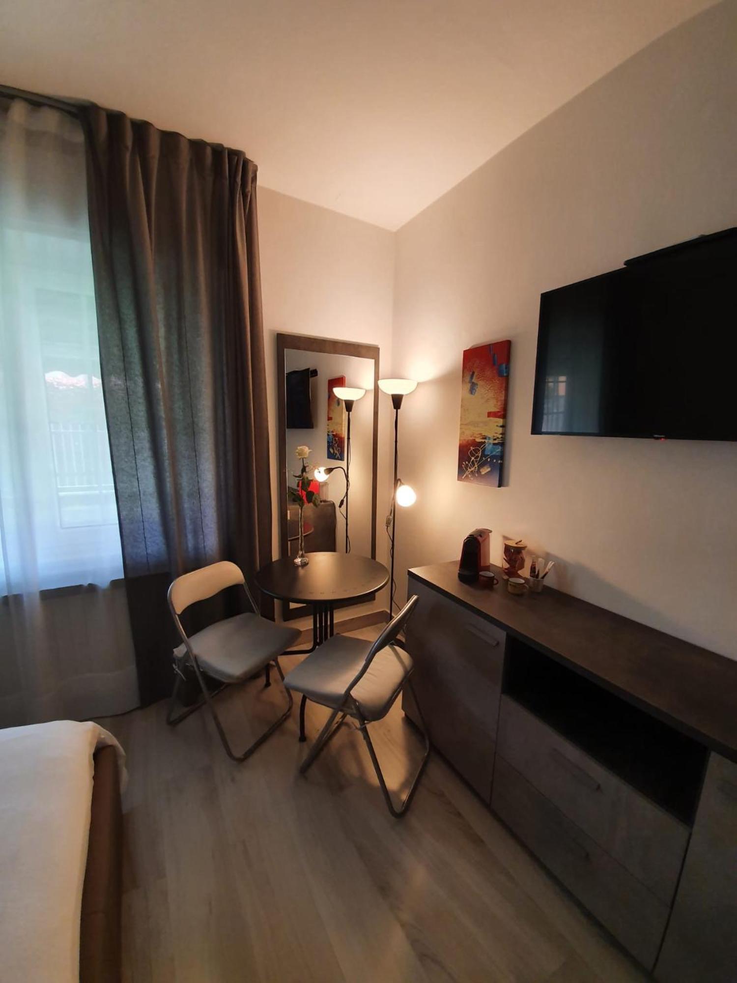 Отель Bergamo - La Casa Di Gianna Нембро Экстерьер фото