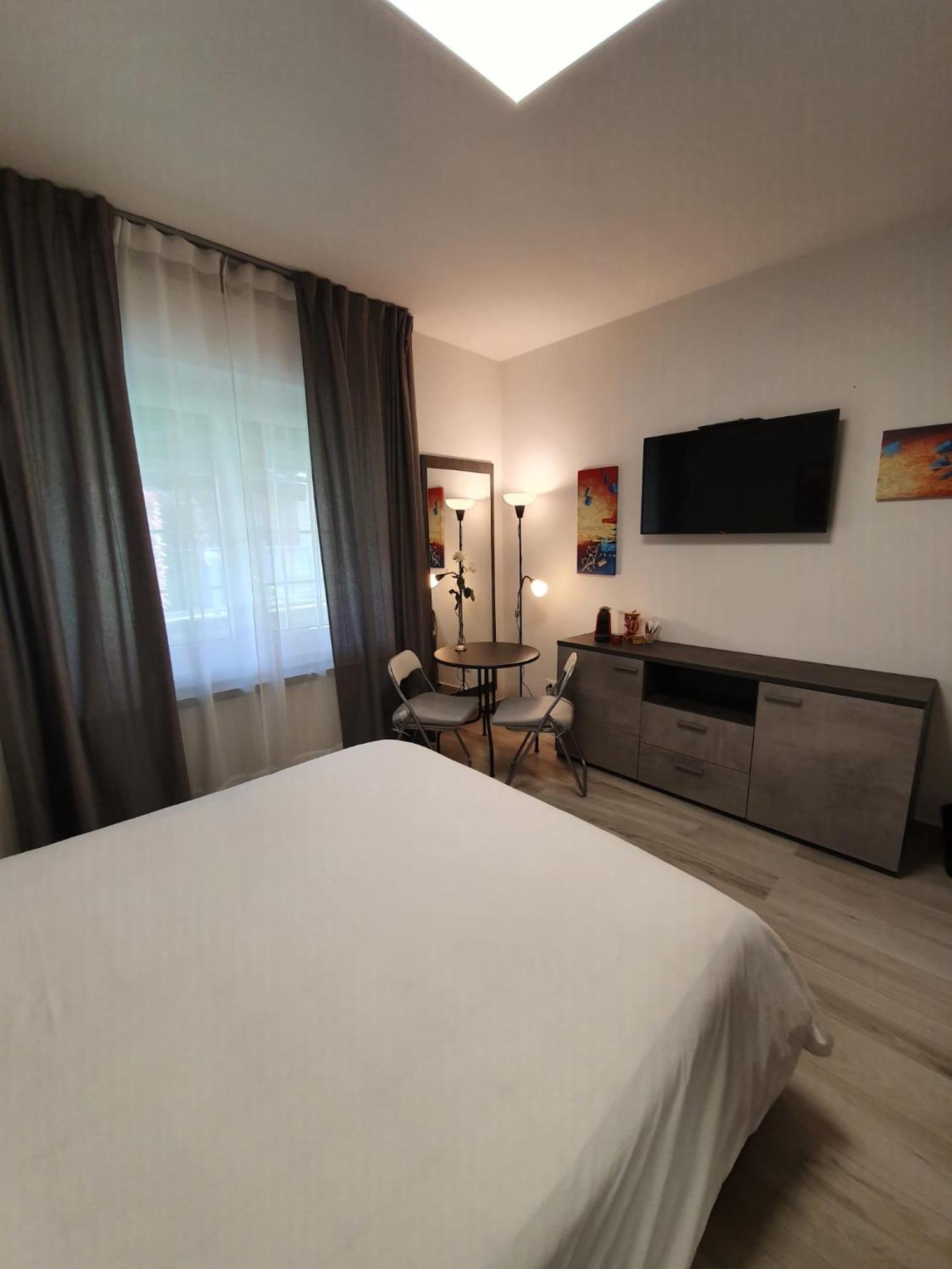 Отель Bergamo - La Casa Di Gianna Нембро Экстерьер фото